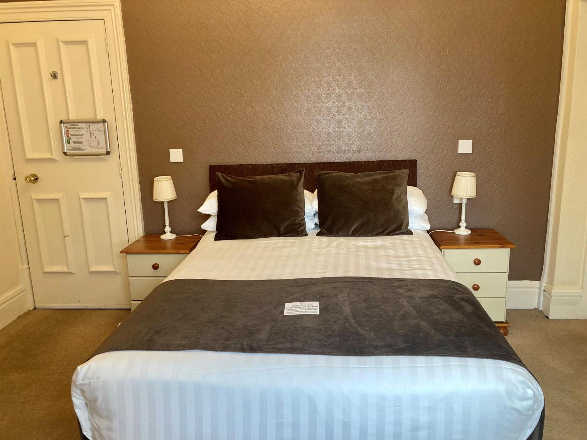 The Bentley Brook Inn Ashbourne  Extérieur photo
